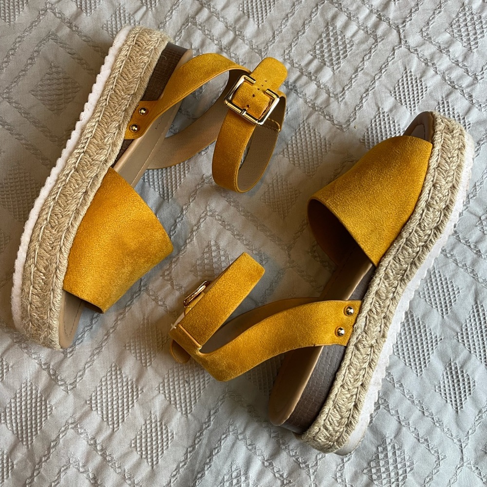 Espadrille sandals